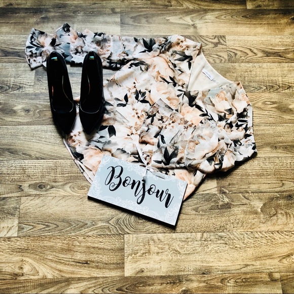 Calvin Klein Rose Print long Sleeve Blouse - Picture 8 of 8